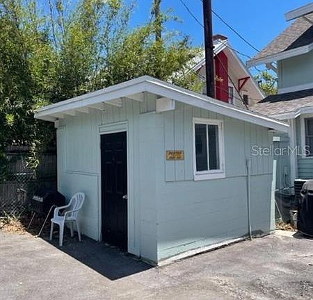 4th image of 324 Grove St N APT 201