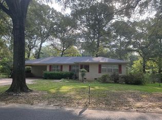 1009 Cedar St, Crossett, AR 71635
