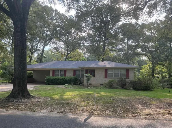 1009 Cedar St, Crossett, AR 71635