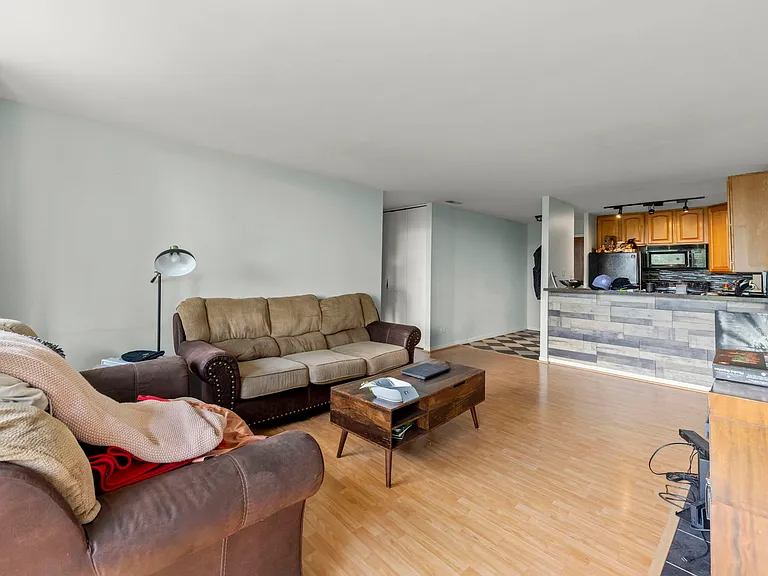 5820 Oakwood Dr #5F — Photo 7