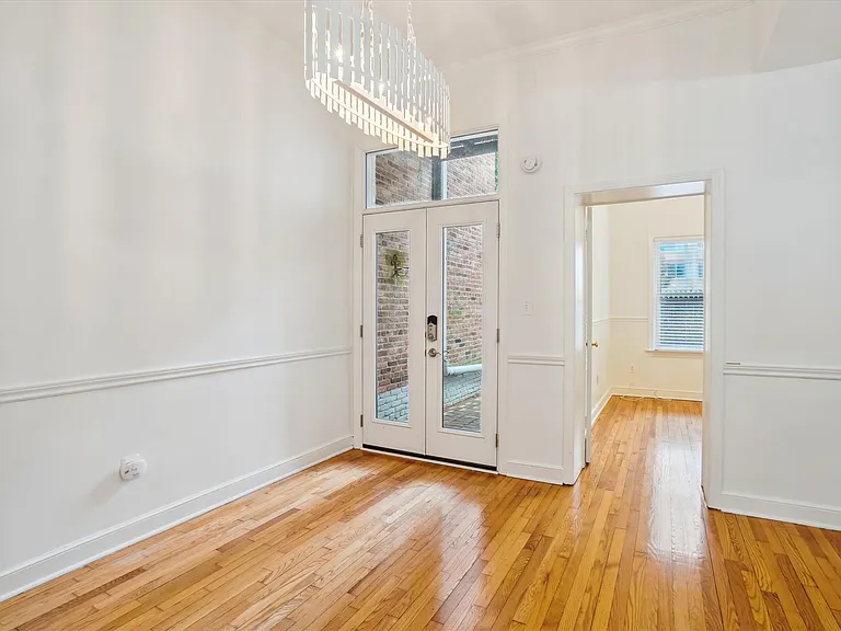 2431 I St NW #A — Photo 11