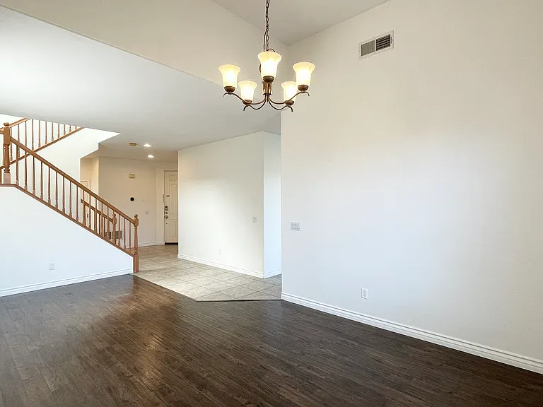 5218 Mariner Dr — Photo 18