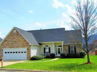 60 Dove Hollow Rd, Fletcher, NC 28732