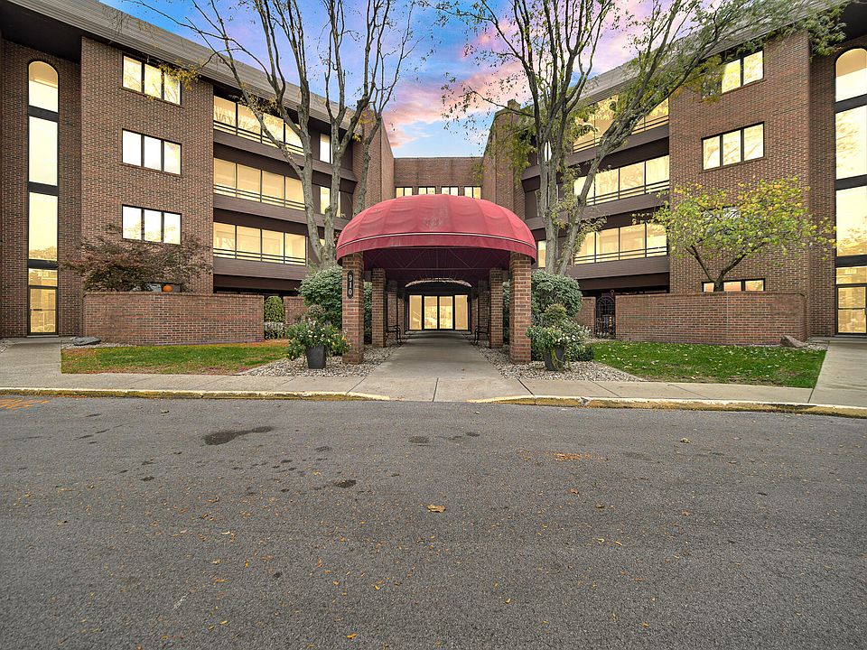 1st image of 910 Ridge Rd Unit 306