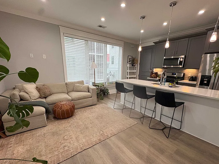 3 Sanctuary Ct #201 — Photo 1