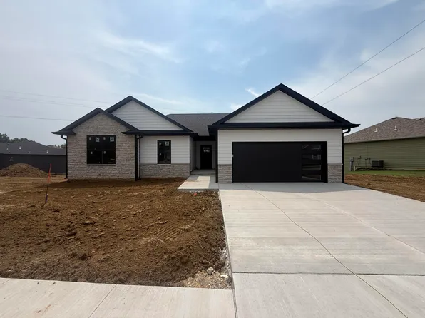 3811 Canyon Ridge Dr, Columbia, MO 65202