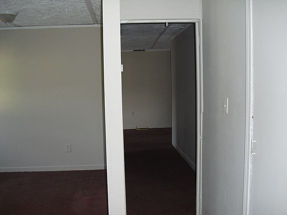 5th image of 3 Badger Ct
