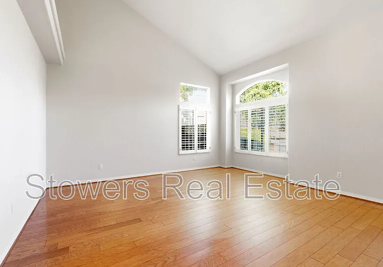 23 Westbourne Ct — Photo 6