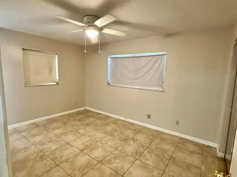 680 Birchwood Ln — Photo 18