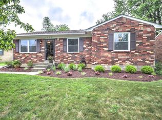 3703 Longview Rd, Jeffersontown, KY 40299