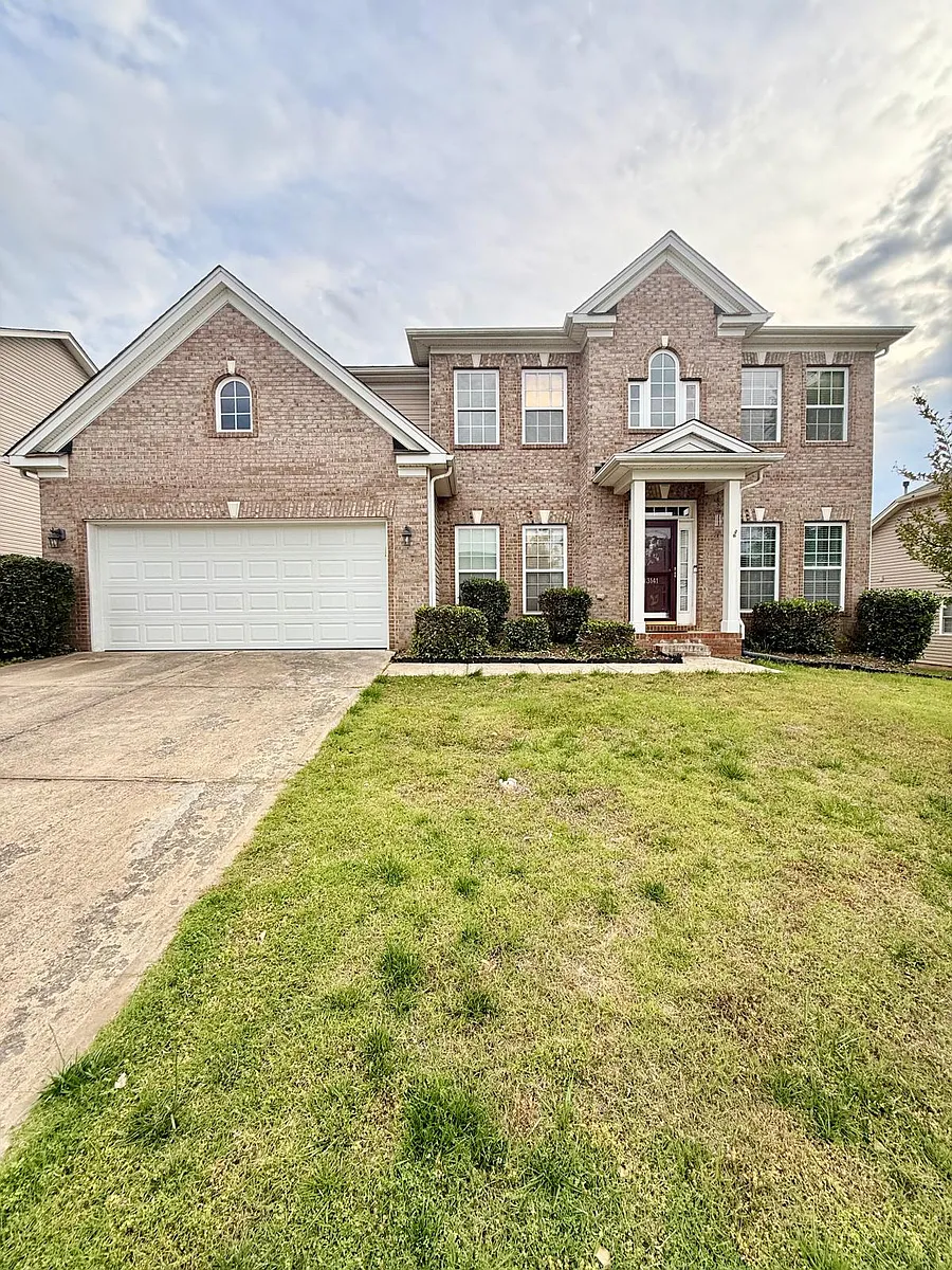 Building Photo - 13141 Wilburn Park Ln