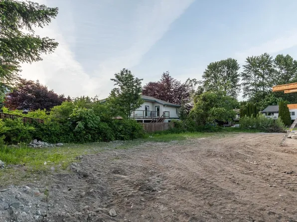 1583 Eagle Run Dr, Squamish, BC V8E 1M1