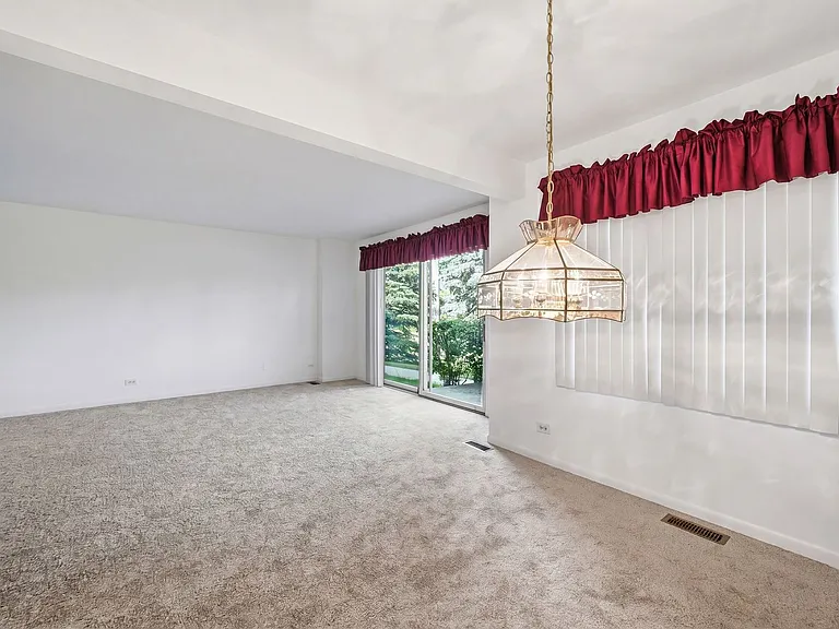 6818 Roberts Dr #3 — Photo 4