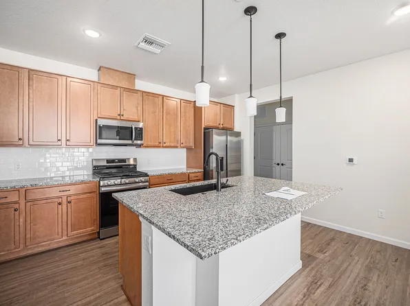 6153 N Ceylon St Building 6-303, Denver, CO 80249