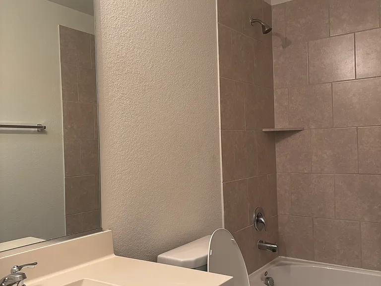 2065 Alamandine Ave — Photo 21