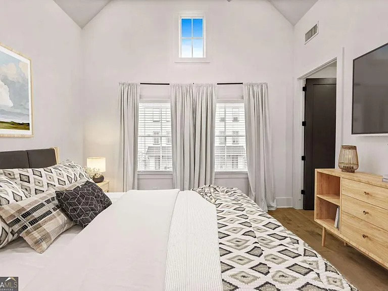 510 Heatherden Ave #E202-C — Photo 14