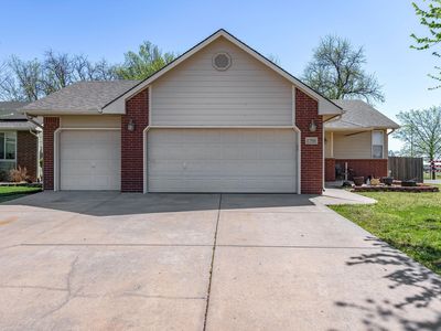 1700 N Walnut Creek Dr, Derby, KS, 67037