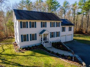 989 Walnut Plain Rd, Rochester, MA 02770