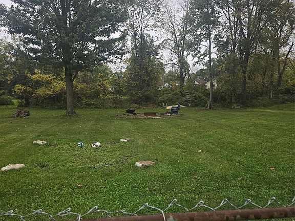 3rd image of 6095 Carleton Rockwood Rd