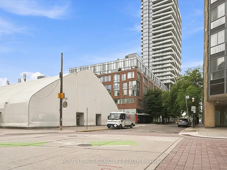 3 Market St #421 — Photo 32