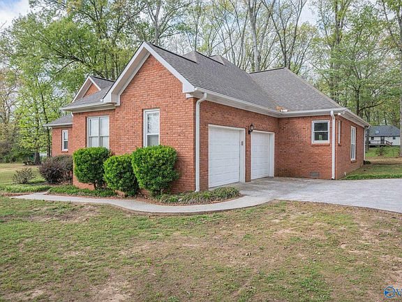 5th image of 136 Forest Home Dr
