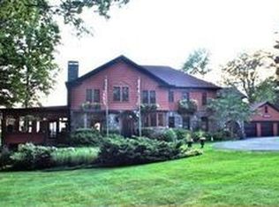 154 Leavitt Rd, Canadensis, PA 18325