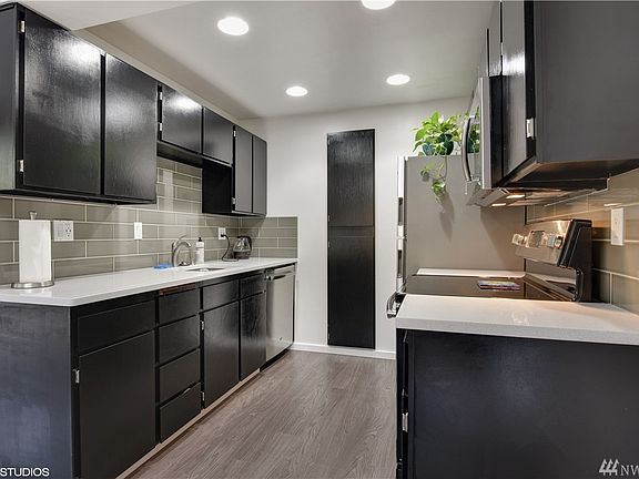 4th image of 20323 19th Ave NE APT A103