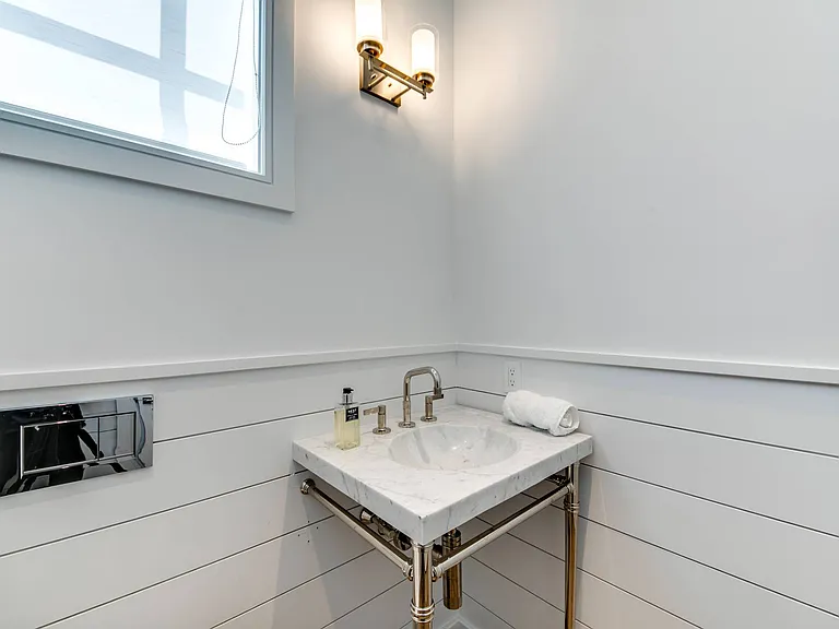 2 Spruce Ct #7A — Photo 12