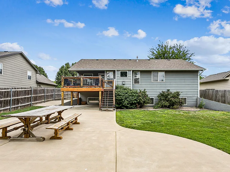 864 S Sunset Cir — Photo 34