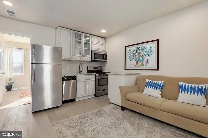 1720 H St NE #B — Photo 19