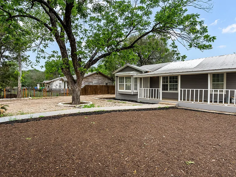 1135 Ceralvo St — Photo 16
