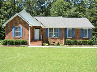 7418 Duncan Rd, North Dinwiddie, VA 23803