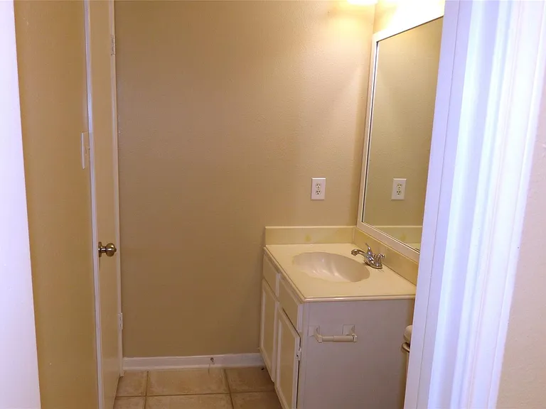 14715 Cypress Green Dr — Photo 10