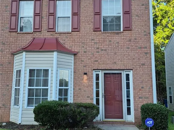 5570 Hampton Ct, Atlanta, GA 30349