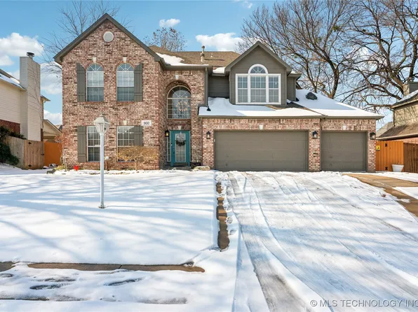 900 S Willow Ave, Broken Arrow, OK 74012