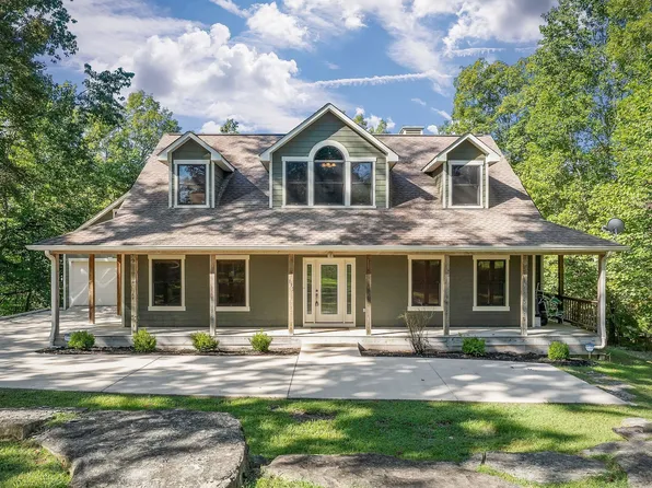 115 Long Point Dr, Rock Island, TN 38581