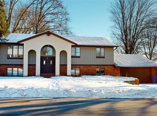 224 Westglen Dr, Glen Carbon, IL
