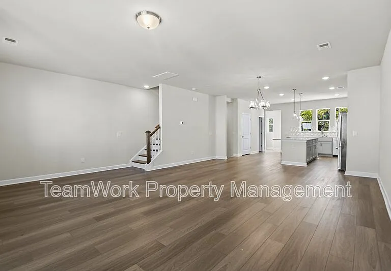 9413 Sun Fountain Dr — Photo 5