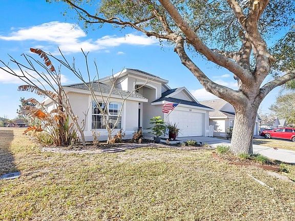 3rd image of 557 Reston Pl