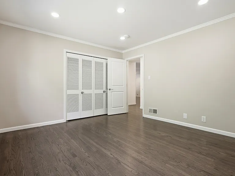 1265 Vancouver Ave — Photo 21