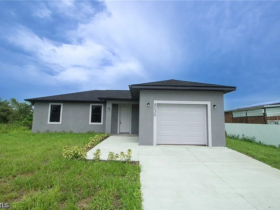 8032 Mangrove Cir