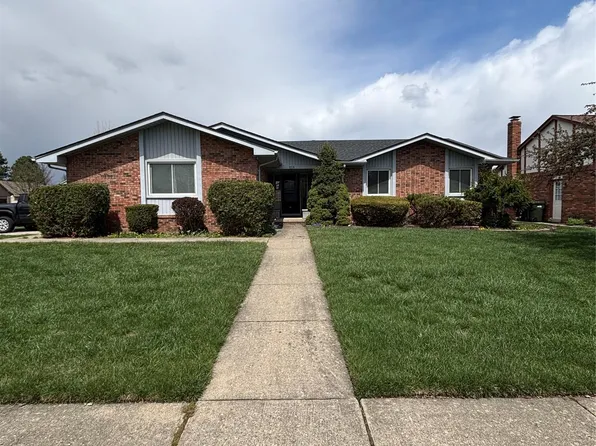 3715 Porter Dr, Sterling Heights, MI 48310