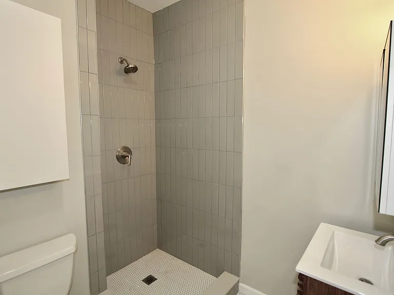 3921 Illinois Ave NW — Photo 16