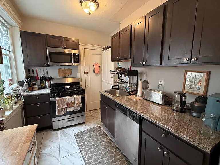 55 Linden St #12 — Photo 13