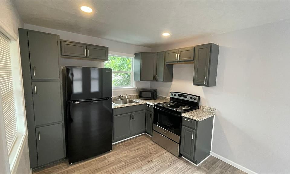 1st image of 1723 Alta Vista St APT A