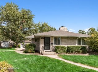 181 Hawthorne Ln, New Lenox, IL 60451