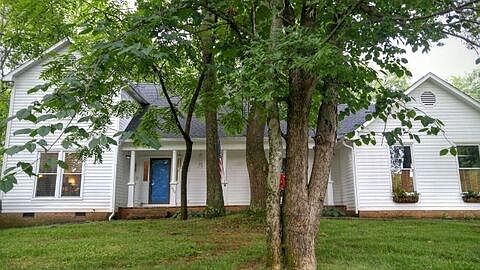 4th image of 2712 Shannon Dr