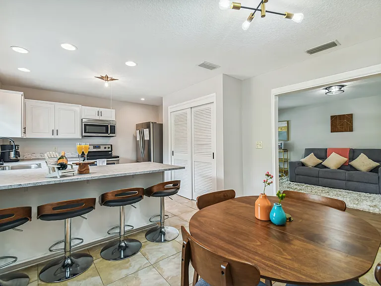 3606 W Gray St — Photo 14