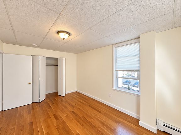 4th image of 37 Davis Sq #2