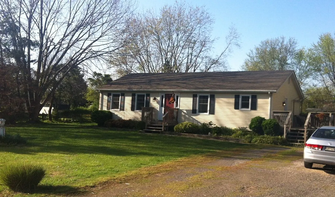 302 Virginia Rd photo 1